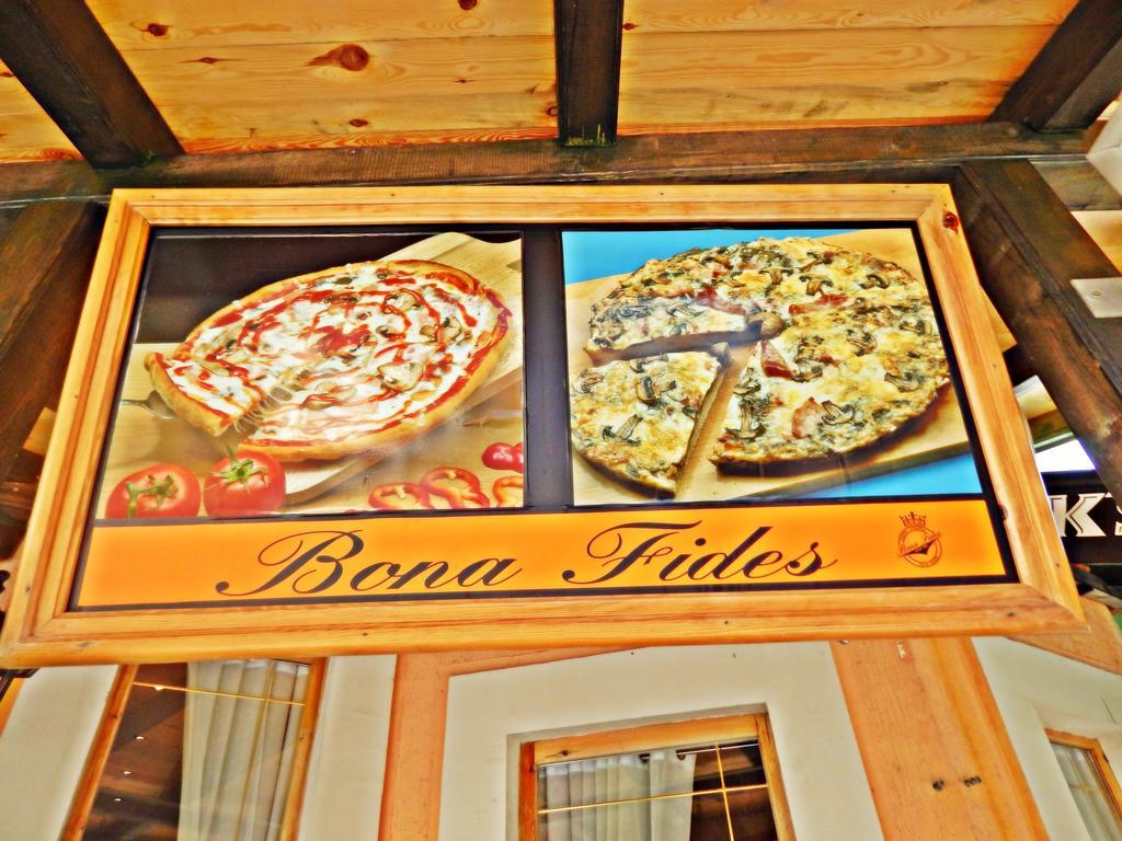 Caffe Pizzeria I Apartmani Bona Fides Nm Nova Varoš Exterior foto